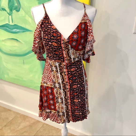 LF Dresses & Skirts - LF SEEK THE LABEL floral wrap dress